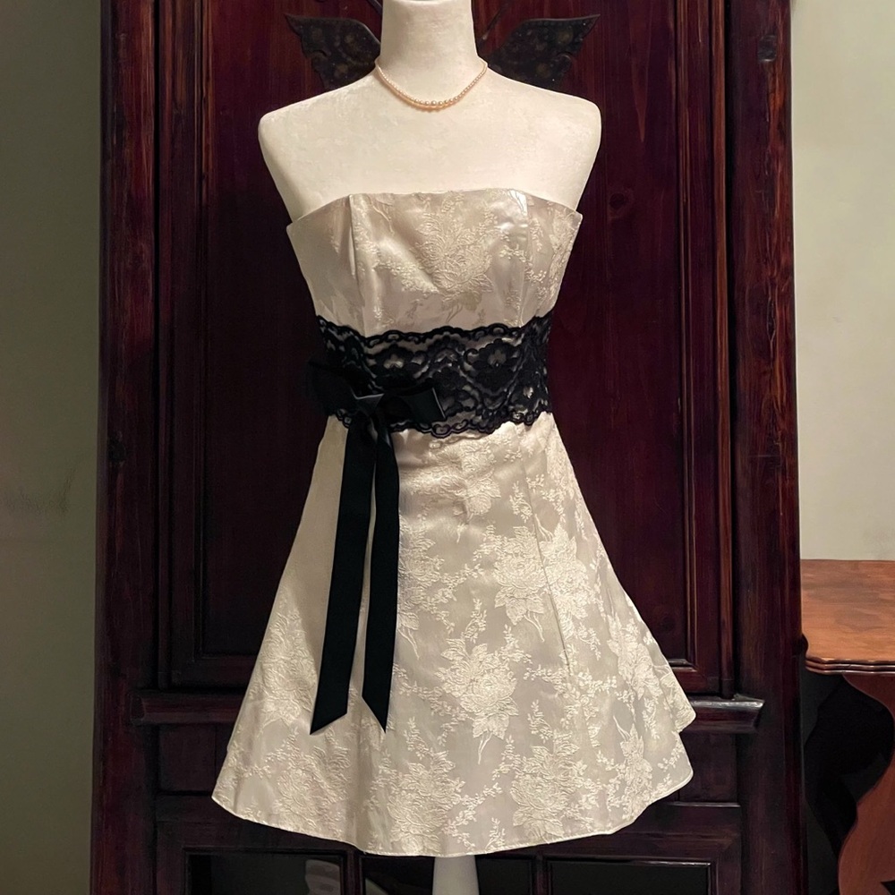 HP🌹 Jessica McClintock X Gunne Sax Vintage Y2K Ivory Brocade Dress & Black Tulle
